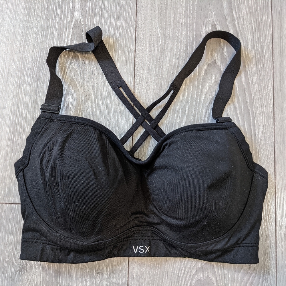 Victoria's Secret Black Underwire Sports Bra